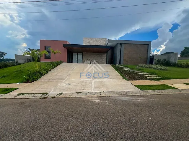 Casa com 1180m² 3 quartos e 6 banheiros, à venda, no bairro Jacaré em Cabreúva
