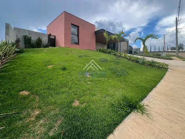 Casa com 1180m² 3 quartos e 6 banheiros, à venda, no bairro Jacaré em Cabreúva
