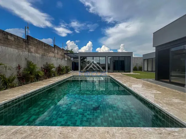 Casa com 1180m² 3 quartos e 6 banheiros, à venda, no bairro Jacaré em Cabreúva
