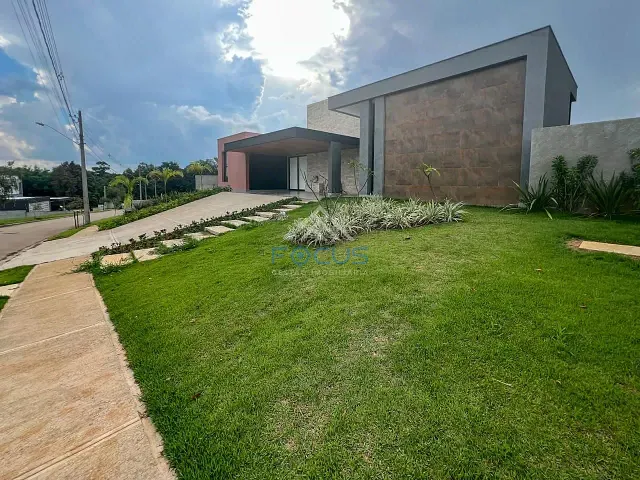 Casa com 1180m² 3 quartos e 6 banheiros, à venda, no bairro Jacaré em Cabreúva