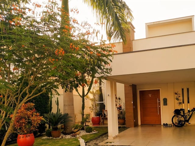 Casa com 334m² 3 quartos e 3 banheiros, à venda, no bairro Urbanova em São José dos Campos