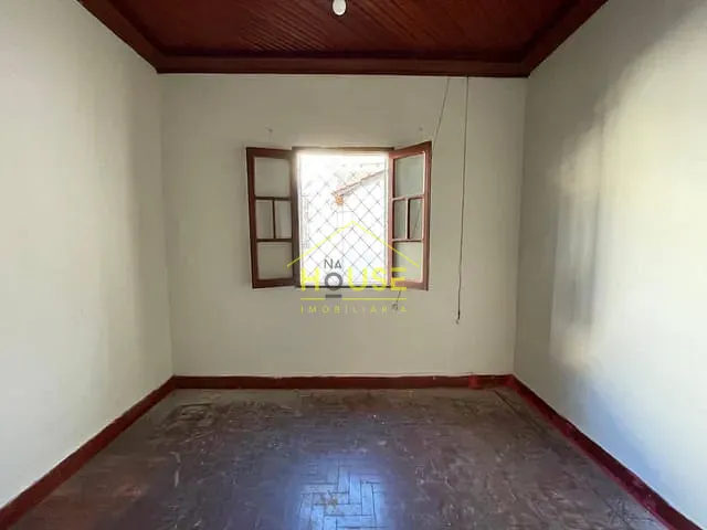 Casa com 576m² 3 quartos e 1 banheiro, para alugar, no bairro Patrimônio Novo em Votuporanga
