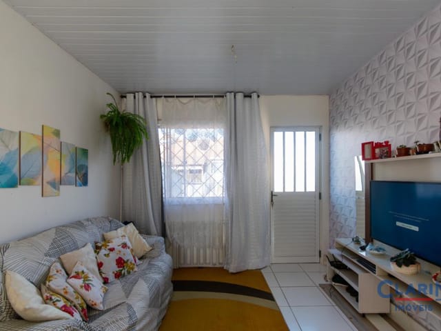 Casa 2 quartos e 1 banheiro, à venda, no bairro Jardim Florestal em Campo Largo