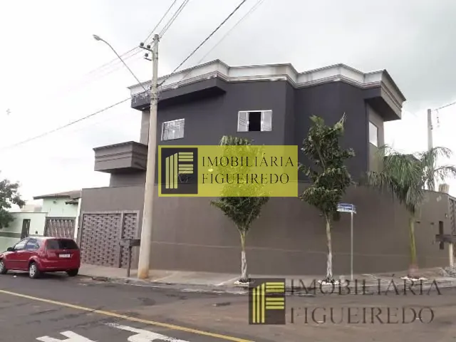 Casa com 100m² 6 quartos e 2 banheiros, à venda, no bairro Trevo de Bady Bassit em Bady Bassitt