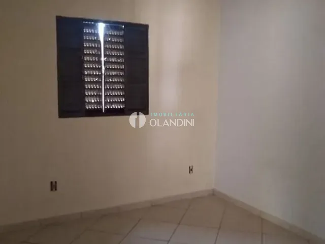 Casa com 200m² 2 quartos e 1 banheiro, para alugar, no bairro Parque das Paineiras em Artur Nogueira