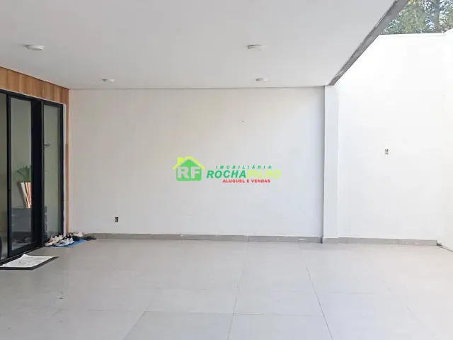 Casa 3 quartos e 4 banheiros, à venda, no bairro Campestre em Teresina