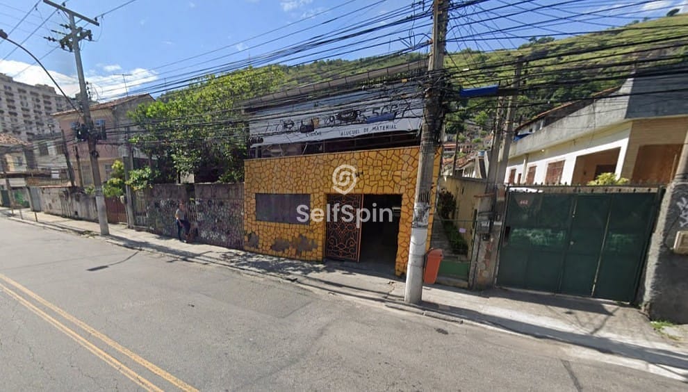 Casa, 1 quarto, 168 m² - Foto 1