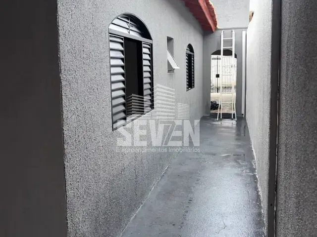 Casa com 200m² 3 quartos e 2 banheiros, à venda, no bairro Jardim Nova Esperança em Bauru