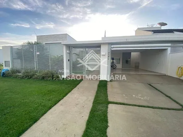 Casa 3 quartos e 4 banheiros, à venda, no bairro Jardim Maringá II em Sinop