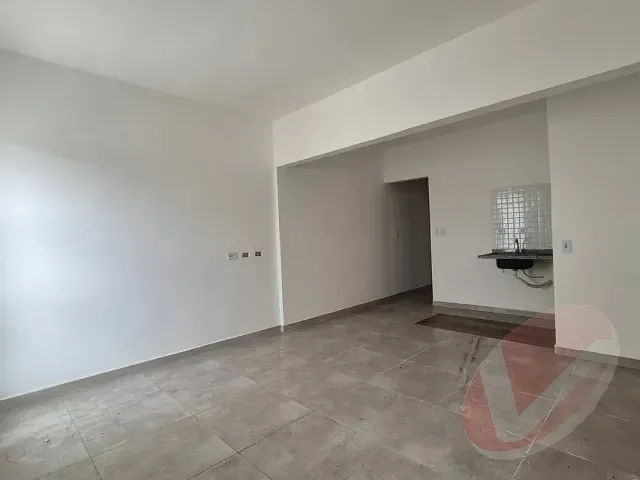 Casa 2 quartos e 1 banheiro, à venda, no bairro Mirim em Praia Grande