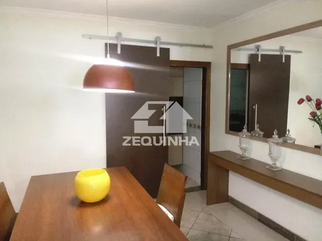 Casa com 125m² 3 quartos e 3 banheiros, à venda, no bairro Parque Jandaia em Carapicuiba