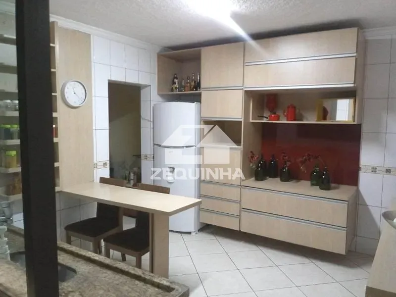 Casa, 3 quartos, 270 m² - Foto 4