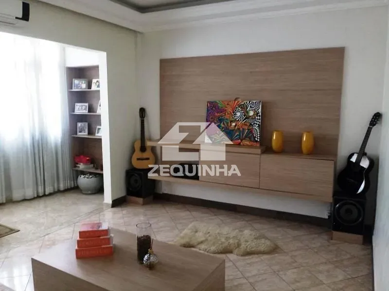 Casa, 3 quartos, 270 m² - Foto 9