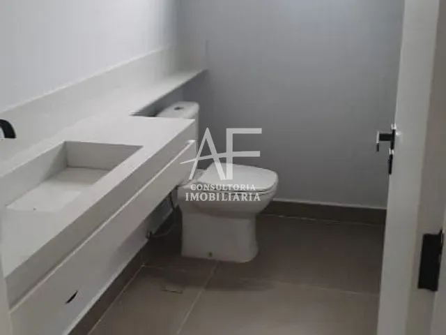 Casa com 360m², à venda, no bairro Jardim Marlene Miranda em Taubaté