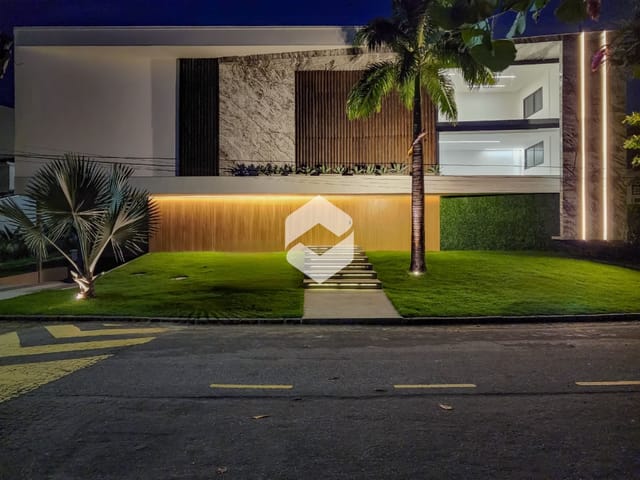 Casa com 1250m² 5 quartos e 7 banheiros, à venda, no bairro Barra da Tijuca em Rio de Janeiro