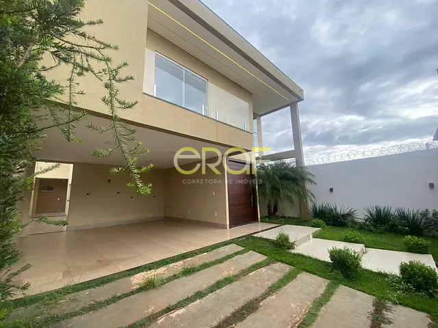 Casa com 330m² 3 quartos e 3 banheiros, à venda, no bairro Setor Centro/Nordeste em Formosa