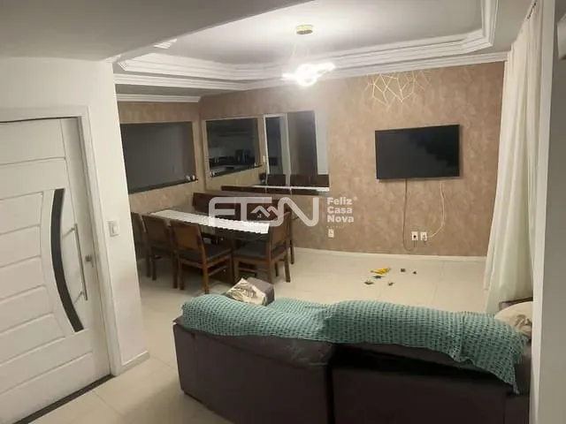 Casa 3 quartos e 4 banheiros, à venda, no bairro Camaçari de Dentro em Camaçari