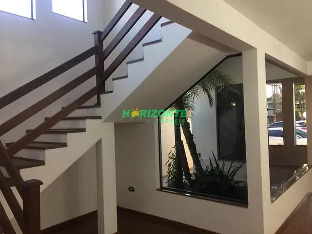 Casa com 220m² 3 quartos e 3 banheiros, à venda, no bairro Urbanova em São José dos Campos