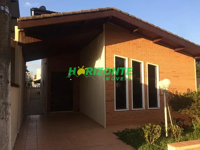 Casa com 220m² 3 quartos e 3 banheiros, à venda, no bairro Urbanova em São José dos Campos