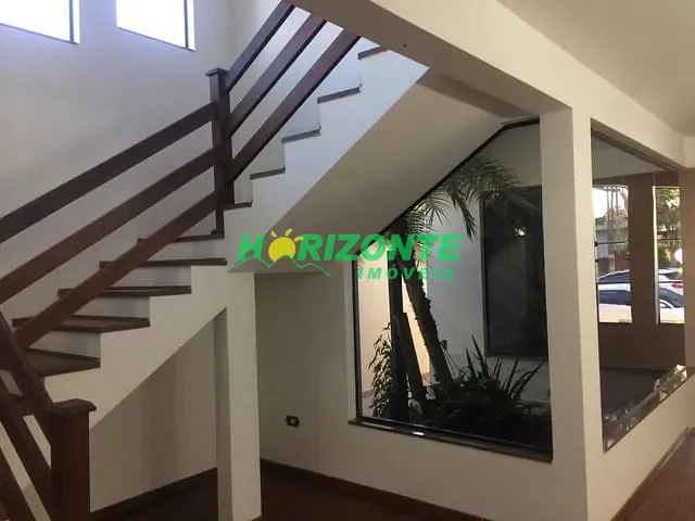 Casa com 220m² 3 quartos e 3 banheiros, à venda, no bairro Urbanova em São José dos Campos