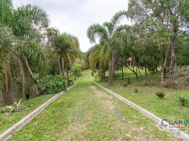 Casa 4 quartos e 3 banheiros, à venda, no bairro Bugre em Balsa Nova