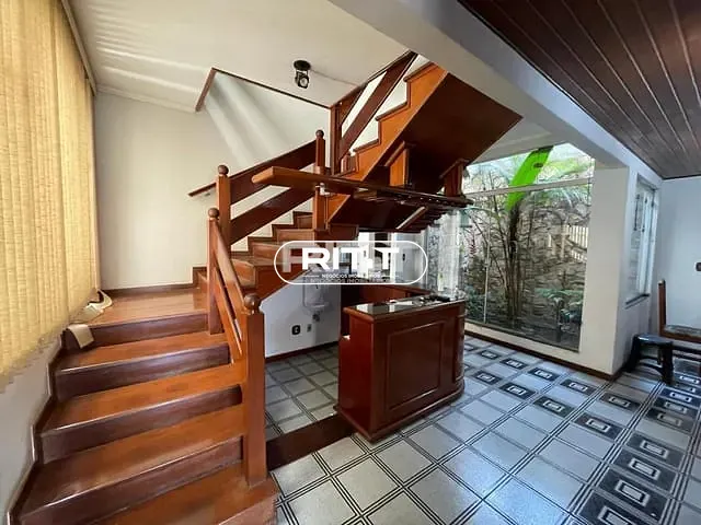 Casa com 384m² 5 quartos e 2 banheiros, à venda, no bairro Novo Taquaral em Campinas