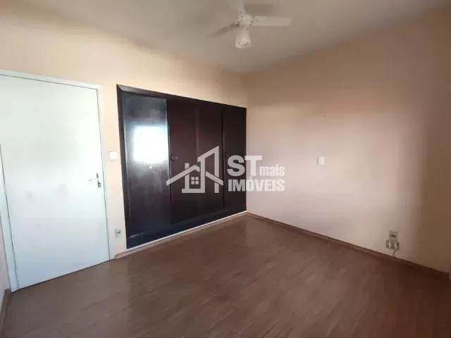 Casa com 261m² 4 quartos e 1 banheiro, à venda, no bairro Centro em Andradas