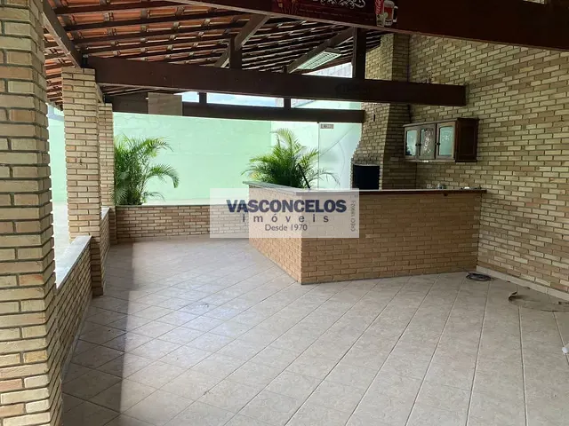 Casa com 580m² 5 quartos e 6 banheiros, à venda, no bairro Jardim Castanheira em São José dos Campos