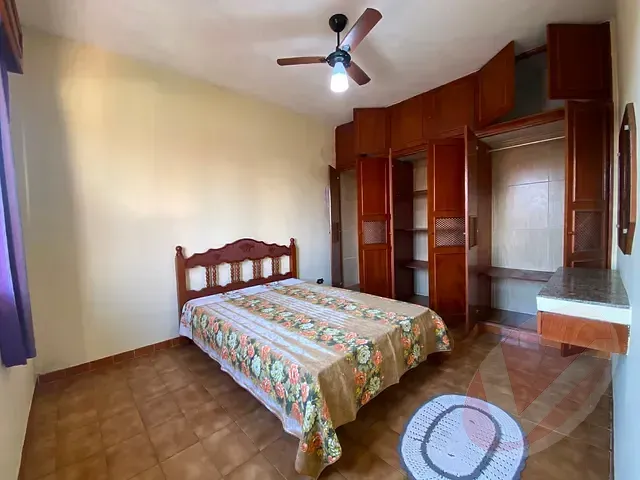 Casa com 253m² 5 quartos e 1 banheiro, à venda, no bairro Real em Praia Grande