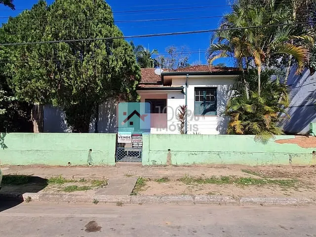 Casa com 1209m² 2 quartos e 1 banheiro, à venda, no bairro Centro em Jambeiro
