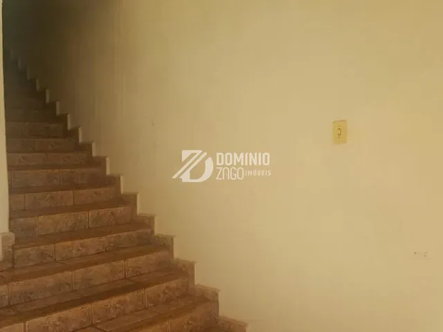 Casa com 250m² 3 quartos e 2 banheiros, à venda, no bairro Parque das Gameleiras em Uberaba