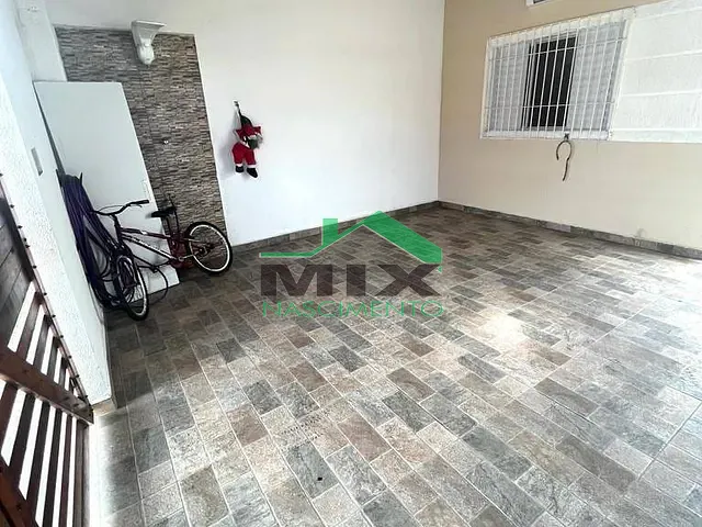 Casa com 138m² 2 quartos e 2 banheiros, à venda, no bairro Bal. Triesse em Mongaguá