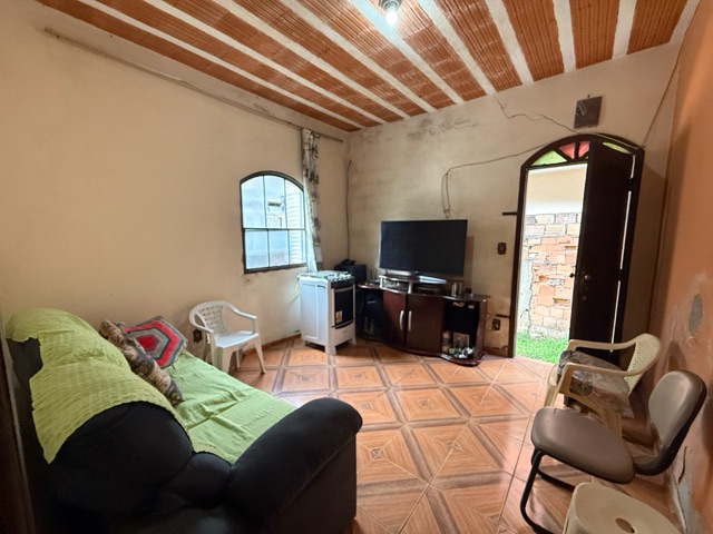 Casa com 324m² 3 quartos e 1 banheiro, à venda, no bairro Jardim Alvorada em Belo Horizonte