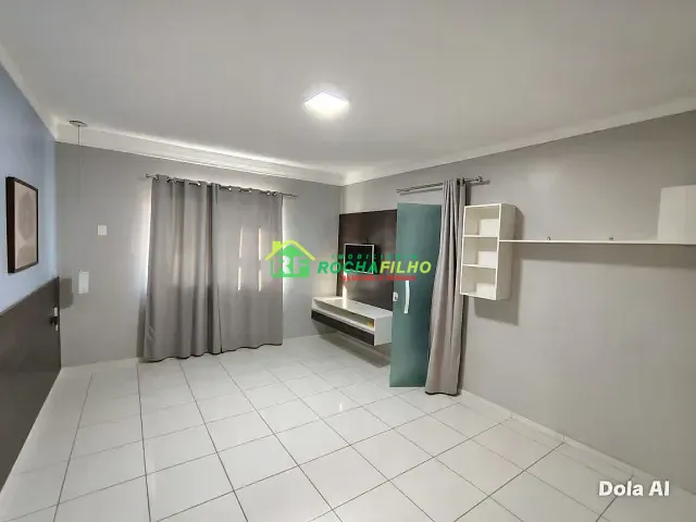 Casa com 360m² 5 quartos e 6 banheiros, para alugar, no bairro Santa Isabel em Teresina