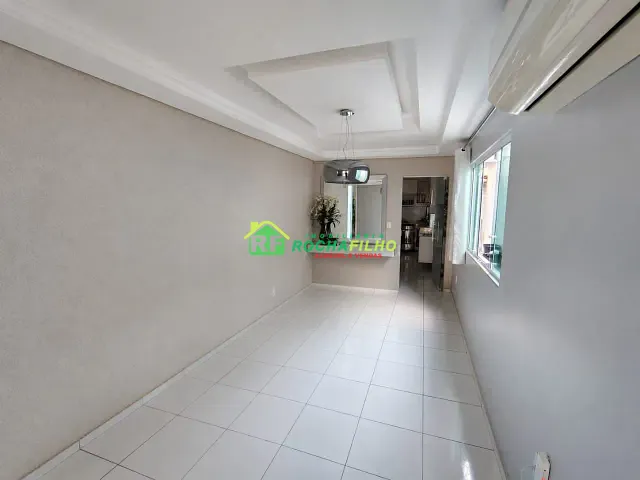 Casa com 360m² 5 quartos e 6 banheiros, para alugar, no bairro Santa Isabel em Teresina