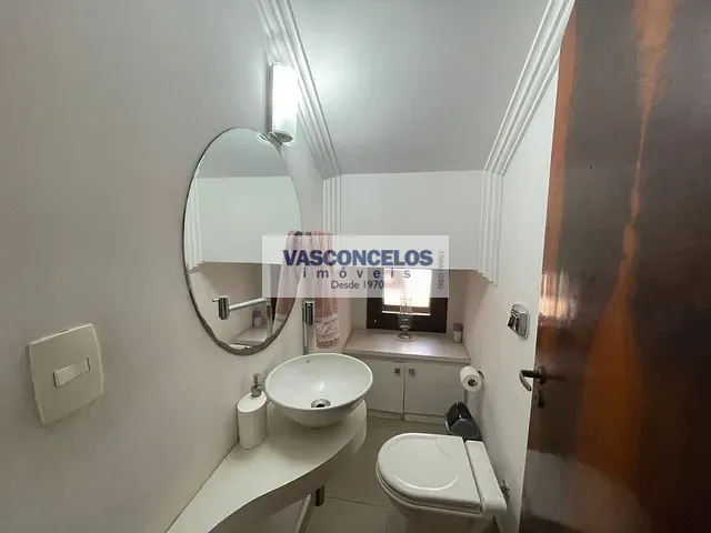 Casa com 360m² 3 quartos e 5 banheiros, à venda, no bairro Jardim das Colinas em São José dos Campos