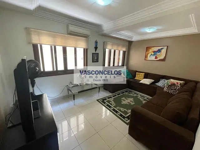 Casa com 360m² 3 quartos e 5 banheiros, à venda, no bairro Jardim das Colinas em São José dos Campos