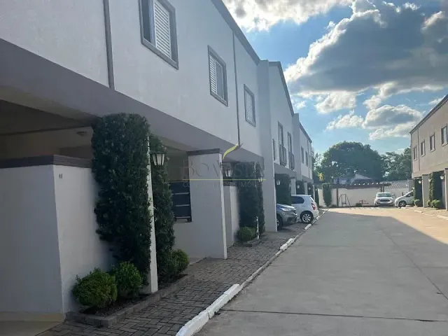 Casa 2 quartos e 3 banheiros, à venda, no bairro Jardim das Cerejeiras em Atibaia