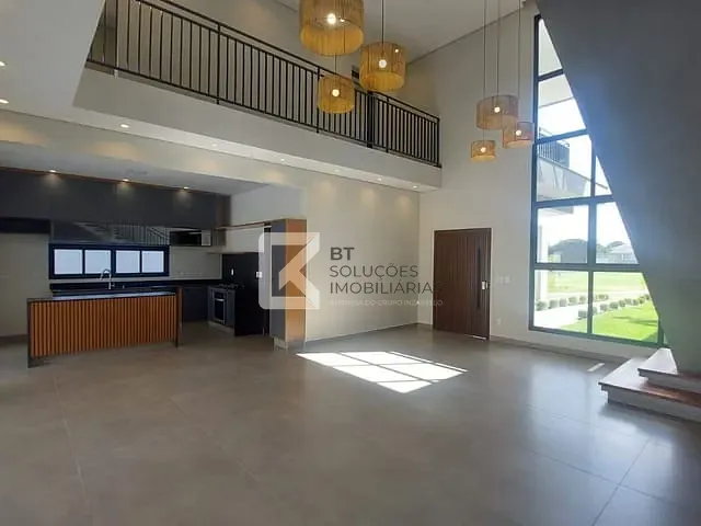 Casa com 360m² 3 quartos e 4 banheiros, à venda, no bairro Vila Inglesa em Indaiatuba