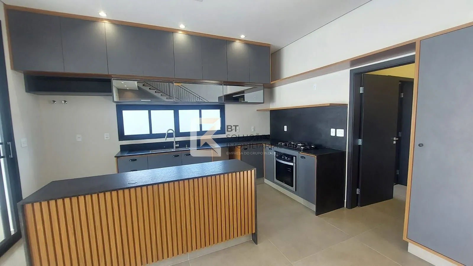 Casa, 3 quartos, 311 m² - Foto 9