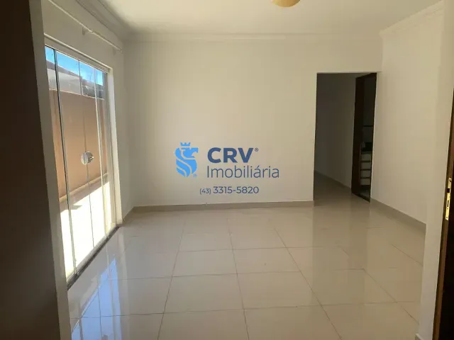 Casa com 250m² 5 quartos e 3 banheiros, à venda, no bairro Itapema em Londrina