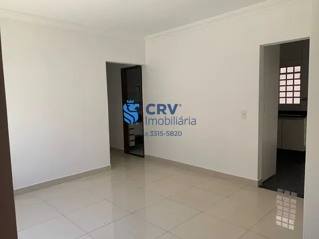 Casa com 250m² 5 quartos e 3 banheiros, à venda, no bairro Itapema em Londrina