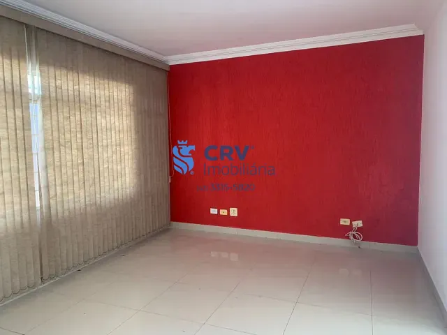 Casa com 250m² 5 quartos e 3 banheiros, à venda, no bairro Itapema em Londrina
