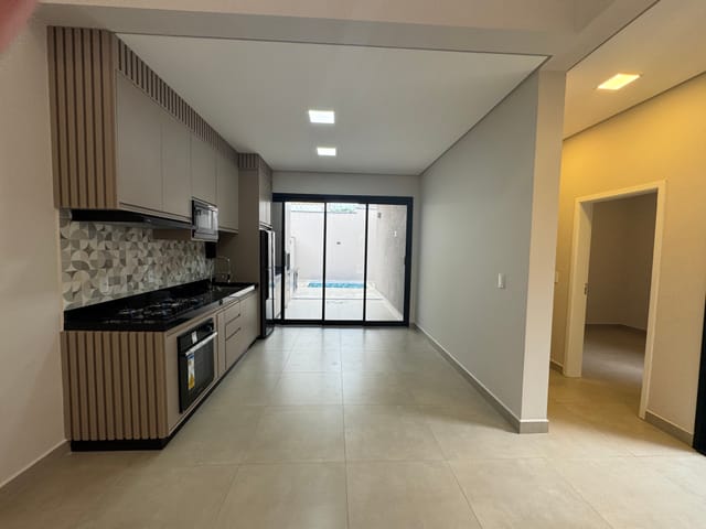 Casa com 202m² 3 quartos e 1 banheiro, à venda, no bairro Jardim Flamboyant em Paulínia