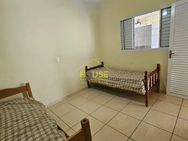 Casa com 271m², à venda, no bairro Jardim Alvorada em Votuporanga