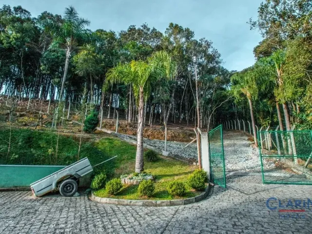 Casa 4 quartos e 5 banheiros, à venda, no bairro Bateias em Campo Largo
