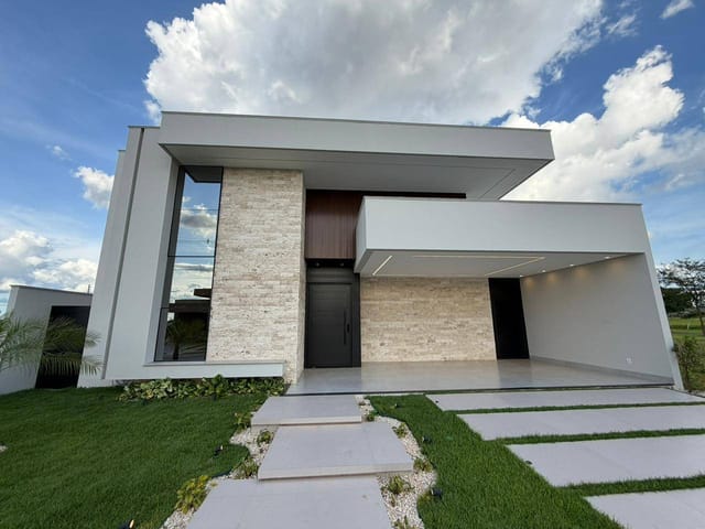 Casa com 327m² 3 quartos e 1 banheiro, à venda, no bairro Condomínio Residencial Platini Urban Park em Sinop