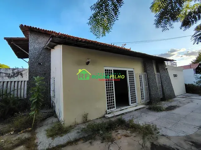 Casa com 600m², para alugar, no bairro Ininga em Teresina