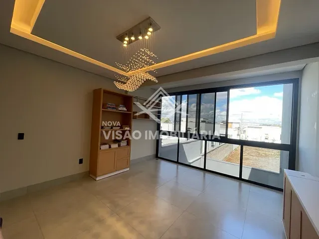 Casa 2 quartos e 2 banheiros, à venda, no bairro Jardim Copacabana em Sinop