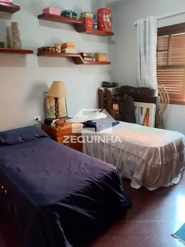 Casa, 3 quartos, 250 m² - Foto 13